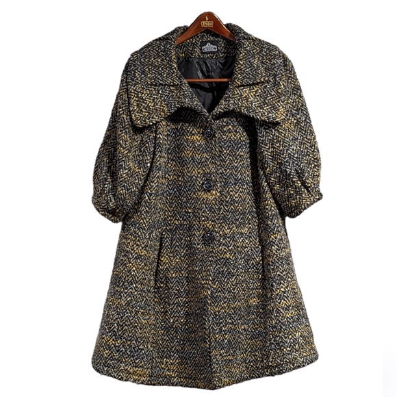 Angie Jackets & Blazers - Angie Coat No Size Tag Vintage Wide Collar Button Closure 3/4 Sleeves